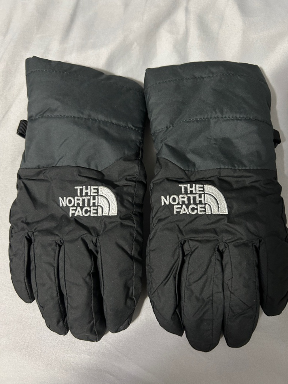 The North Face Black Quilted Insulated Gloves-Kids M